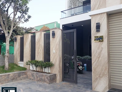 Thi công biệt thự hiện đại 2 tầng, diệc tích 9x22m